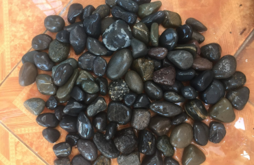 Đá Cuội Đen Nhỏ